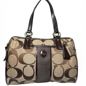 ‼️‼️SOLD DON’T BUY‼️‼️Coach Beige and Brown Signature Dome Satchel GUC!